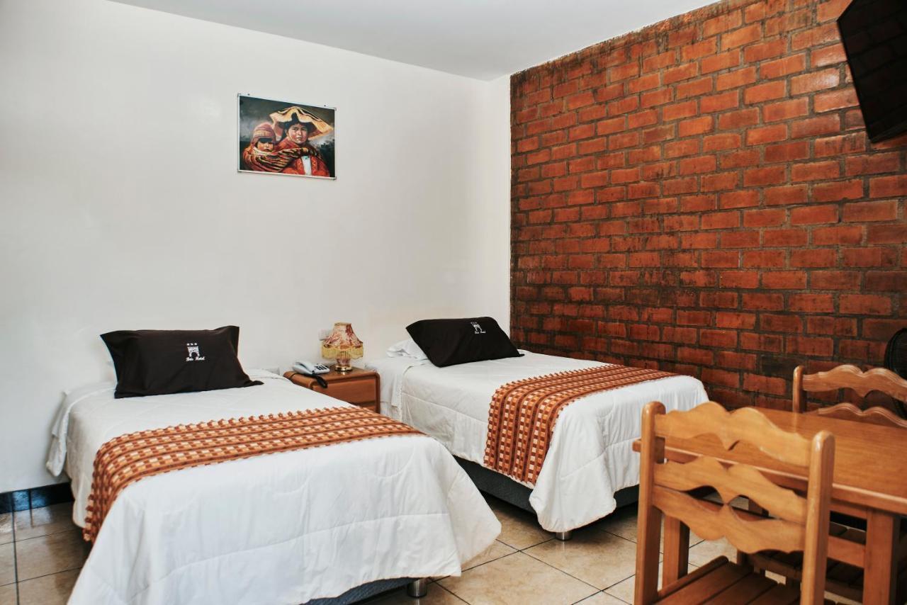 Bris Hotel Gobernadora Ngoại thất bức ảnh